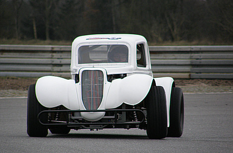 Det bliver i en bil som denne at Peter Vesti får sin Legends Cars debut.